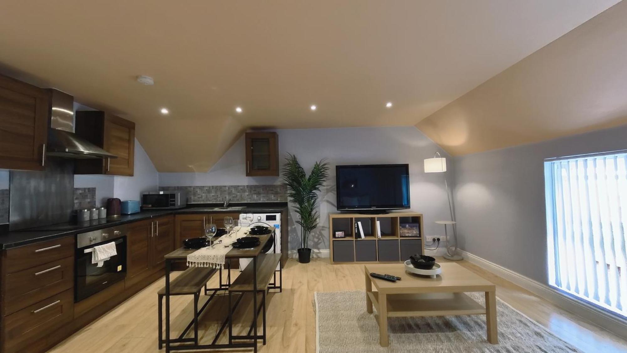 Group Bookings: Up To 30 Guests Across 5 Spacious Flats! Keyless Access Free Wifi & Parking Бирмингем Экстерьер фото